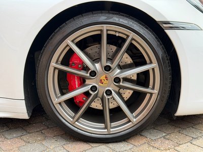 2019 Porsche 911 — миниатюра 25