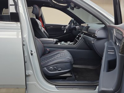 2024 Genesis GV80 COUPE thumbnail 16