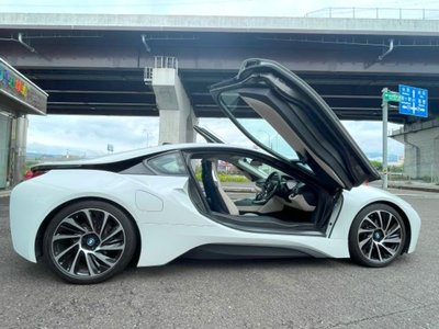 2015 BMW I8 — фото 9