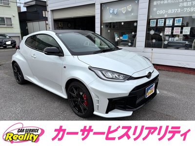 TOYOTA YARIS - 1