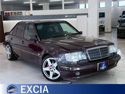 MERCEDES-BENZ E-CLASS - 1