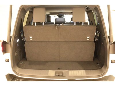 2023 Toyota LAND CRUISER 300 — миниатюра 27