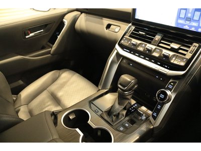 2023 Toyota LAND CRUISER 300 — миниатюра 34