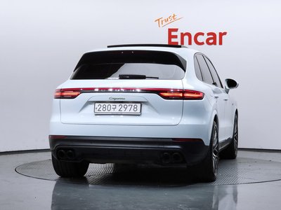 PORSCHE CAYENNE - 3