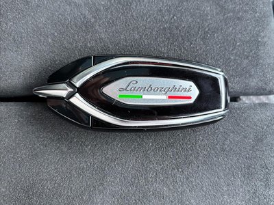 2024 Lamborghini URUS thumbnail 45