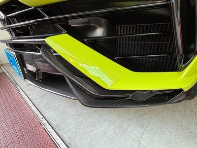 2024 Lamborghini URUS thumbnail 43