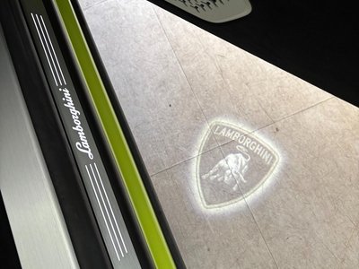 2024 Lamborghini URUS thumbnail 39