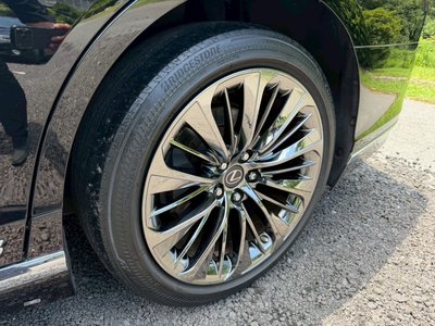 2021 Lexus LS — миниатюра 32