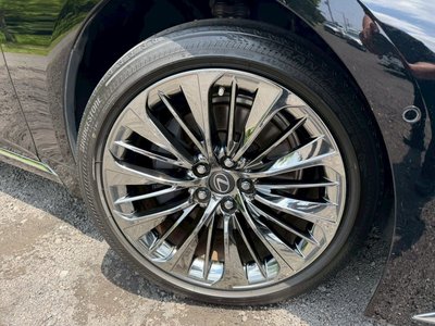 2021 Lexus LS — миниатюра 17