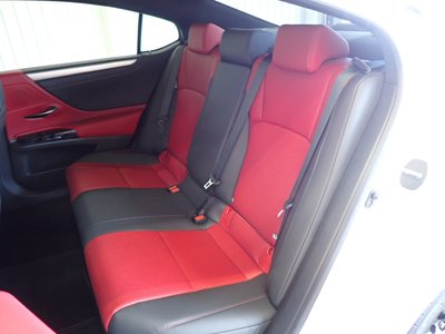 صورة مصغرة 52 لـ 2022 Lexus ES