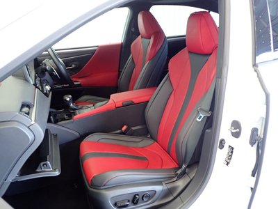 صورة مصغرة 47 لـ 2022 Lexus ES