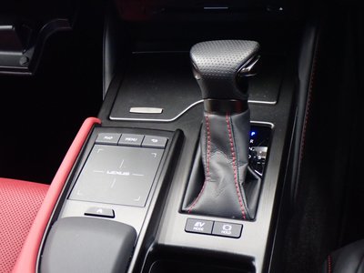 صورة مصغرة 30 لـ 2022 Lexus ES