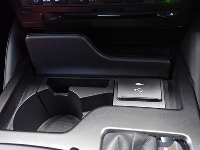 صورة مصغرة 32 لـ 2022 Lexus ES