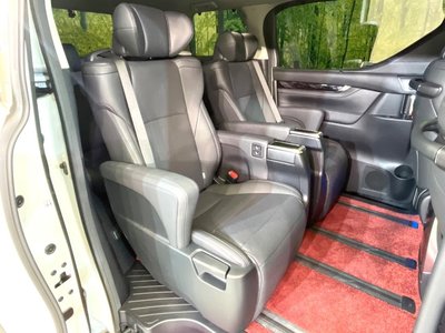 TOYOTA ALPHARD - 9