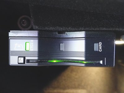 MERCEDES-BENZ E-CLASS - 10