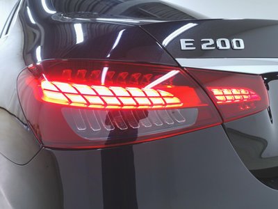 MERCEDES-BENZ E-CLASS - 5
