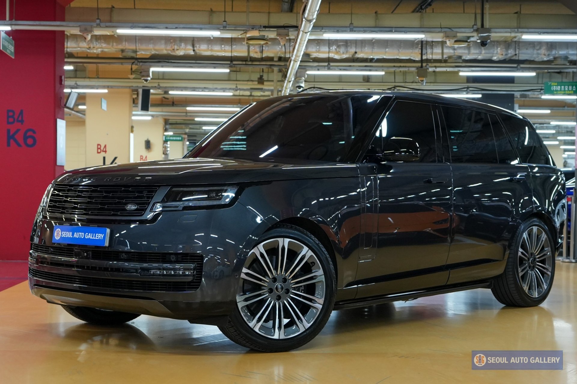 LAND ROVER RANGE ROVER - View 1