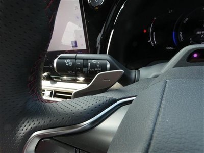 2024 Lexus RX — миниатюра 17