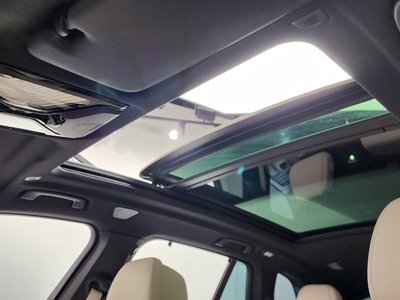 2022 BMW X5 — миниатюра 23