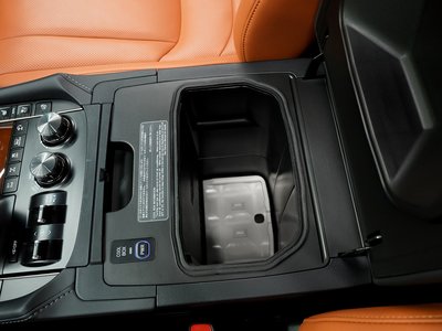 LEXUS LX - 8