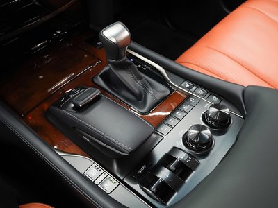 2021 Lexus LX 缩略图 18