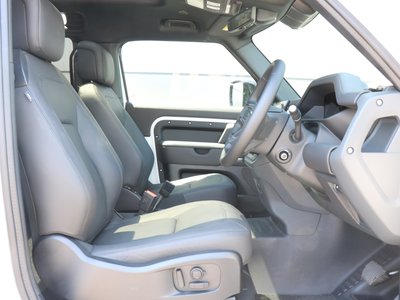 2026 LAND Rover DEFENDER — миниатюра 12