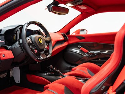 FERRARI 488 - 3