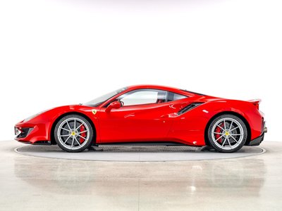 FERRARI 488 - 8