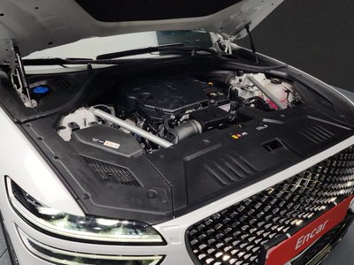 صورة 7 لـ 2023 Genesis GV70