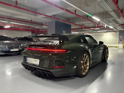 PORSCHE 911 - 9