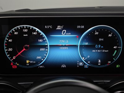 MERCEDES-BENZ GLE - 8