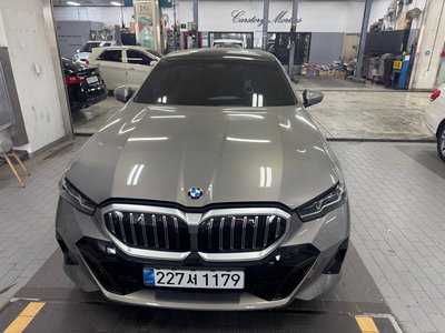 BMW 5 SERIES - 2
