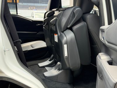 2024 Toyota LAND CRUISER 250 — миниатюра 52