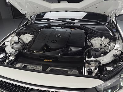 MERCEDES-BENZ E-CLASS - 7