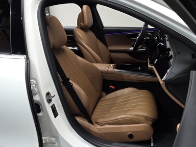 MERCEDES-BENZ E-CLASS - 10