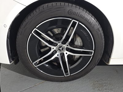 MERCEDES-BENZ E-CLASS - 6