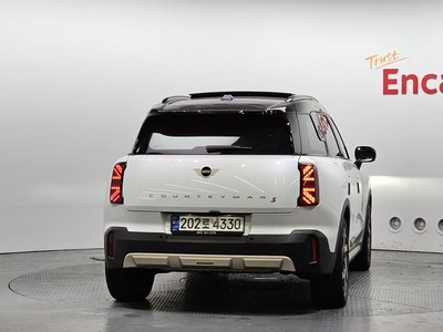 MINI COUNTRYMAN - 3