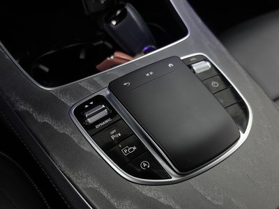 2021 Mercedes-BENZ E-CLASS thumbnail 32