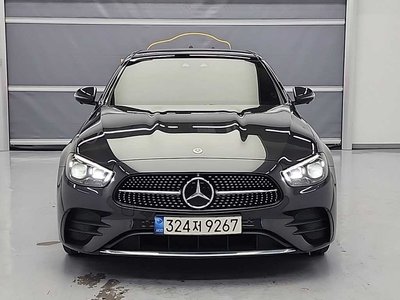 MERCEDES-BENZ E-CLASS - 1