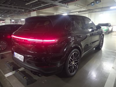 PORSCHE CAYENNE - 2
