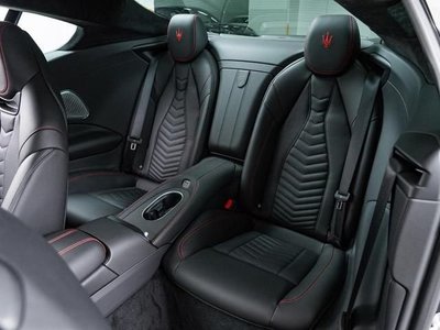 MASERATI GRANTURISMO - 9