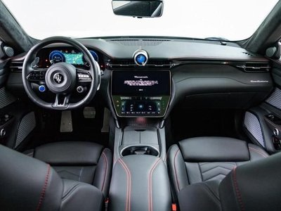 MASERATI GRANTURISMO - 4