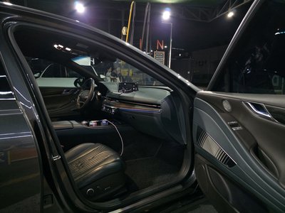 GENESIS G80 (RG3) - 10
