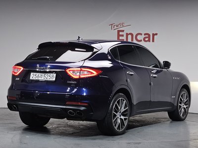 MASERATI LEVANTE - 3