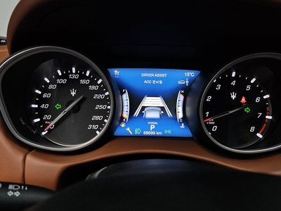 MASERATI LEVANTE - 8