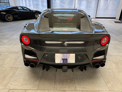 FERRARI F12 - 8
