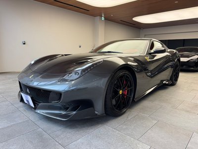 FERRARI F12 - 1