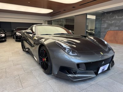 FERRARI F12 - 5