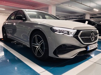 MERCEDES-BENZ E-CLASS - 4