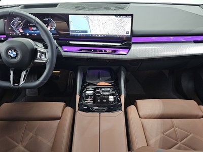 2025 BMW 5 SERIES — фото 5
